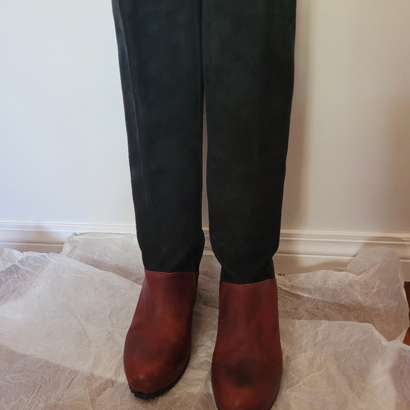 NIB Fluevog Conquer Signe boots - Picture 4 of 12